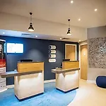 Express - North Riverside By Ihg Hotel