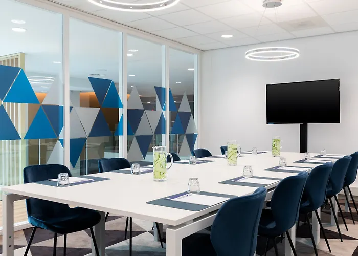 Express - North Riverside By Ihg Hotel 3*