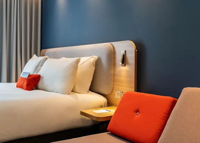 Express - North Riverside By Ihg Hotel 3*