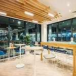 Hotel Express - North Riverside By Ihg