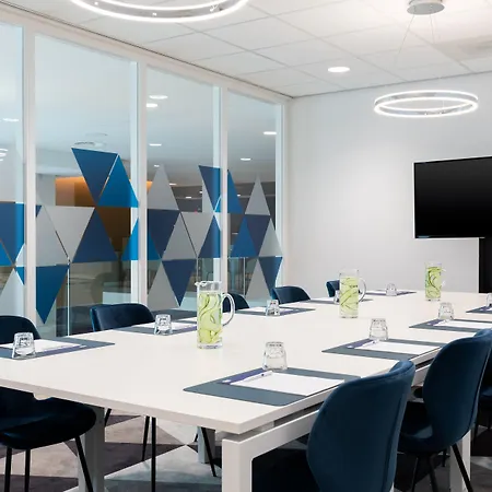 Express - North Riverside By Ihg Otel 3*